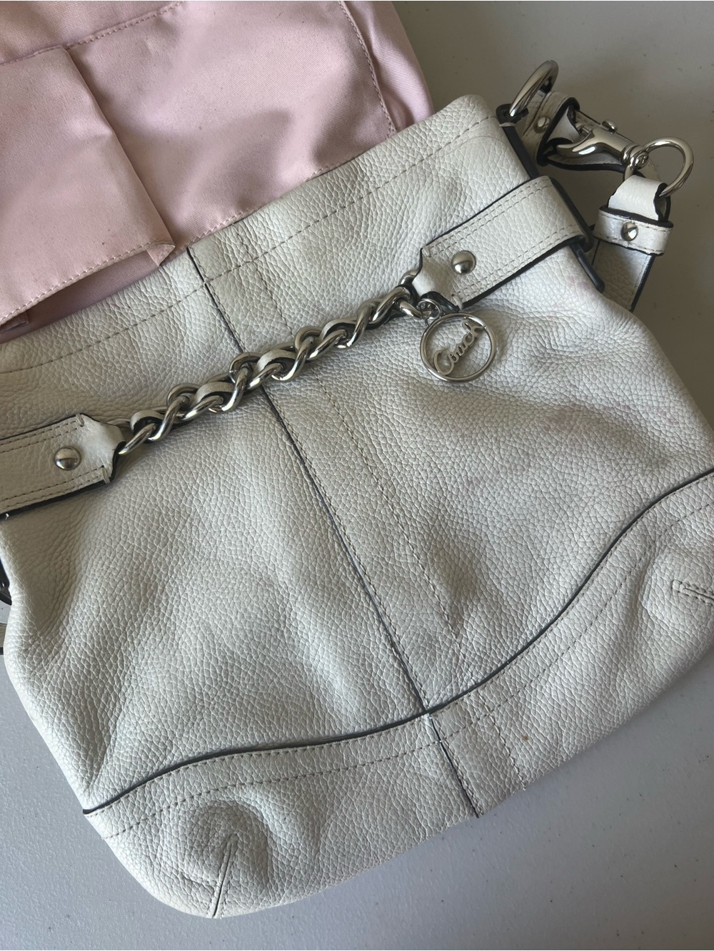 COACH White Leather Shoulder Bag with Chain Detail - Picture 2 of 13